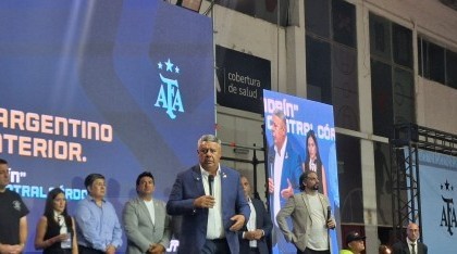 Tapia y Toviggino mostraron su poder en una cumbre con más de 2 mil dirigentes