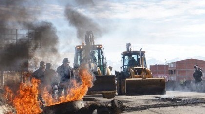 El presidente de Bolivia decretó el estado de excepción para desactivar los bloqueos de rutas