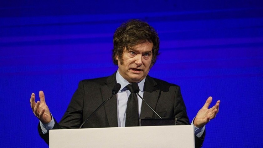Milei afirmó que “no hay recesión” y dijo que quienes piden un dólar más caro “son unos cobardes”